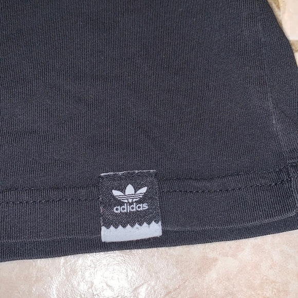 Adidas - Picture 5 of 6